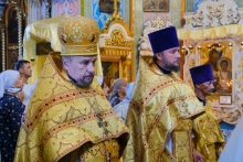 Митрополит Пантелеимон совершил Божественную литургию в Казанском кафедральном соборе Ачинска 9