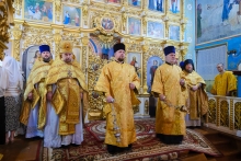 Митрополит Пантелеимон совершил Божественную литургию в Казанском кафедральном соборе Ачинска 7