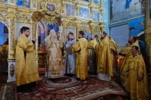 Митрополит Пантелеимон совершил Божественную литургию в Казанском кафедральном соборе Ачинска 17