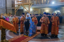 Владыка Пантелеимон в день тезоименитства совершил Божественную литургию в красноярском храме Рождества Христова