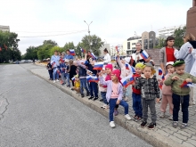 Ачинский священник принял участие в праздновании Дня Российского флага 4
