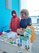 Рождественскую ярмарку организовали воспитанники воскресной школы с родителями 4