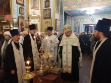 Праздничное Всенощное бдение в Казанском соборе города Ачинска возглавил отец благочинный 2