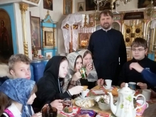 Воспитанники детского дома посетили большеулуйский храм 5