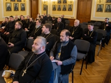 В Архиерейском доме Красноярска прошло собрание духовенства по вопросу работы с модулем «Основы православной культуры»