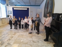 На линейке в православной гимназии отметили участников Феодоровских дней