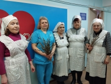 Православные сёстры милосердия поздравили пациентов ЦРБ с Вербным воскресеньем 5