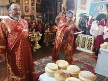 Ночное Пасхальное богослужение прошло в Казанском соборе 16