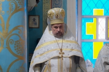 Глава Красноярской митрополии совершил Божественную литургию в ачинском Казанском соборе 3