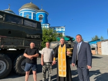 Священник благословил отправку очередного гуманитарного груза в зону СВО
