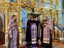 Воздвижение Креста Господня