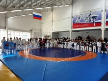 Священник напутствовал участников турнира по рукопашному бою 2