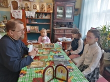 Большеулуйский священник встретился со школьниками 2