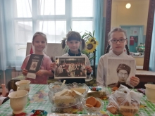 Большеулуйский священник встретился со школьниками 6