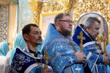 Митрополит Пантелеимон совершил Литургию в Казанском кафедральном соборе города Ачинска 8