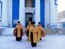 В Ачинске проводили ковчег с Честной главой Святителя Иннокентия