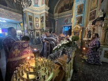 Богослужение в Казанском соборе в Неделю Крестопоклонную 4