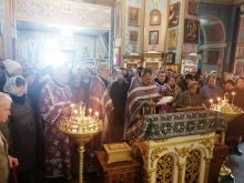 В Великий Четверг отец благочинный освятил икону священномученика Евфимия Горячева 7