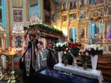 Вечерня Великой Пятницы. Вынос Плащаницы
