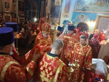 Ночное Пасхальное богослужение прошло в Казанском соборе 10