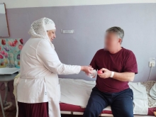 Православные сёстры милосердия поздравили пациентов ЦРБ с Пасхой 4