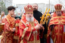 Митрополит Никита совершил Литургию в Казанском кафедральном соборе города Ачинска 12