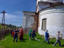 Священник совершил молебен в Никольском храме села Большой Кемчуг. 4