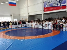 Священник напутствовал участников турнира по рукопашному бою
