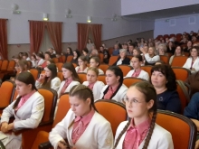Ачинский священник принял участие в праздновании Дня Ангела Мариинской гимназии 3