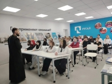 Священник поговорил с семиклассниками о том, «что такое хорошо и что такое плохо»