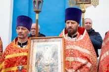 Правящий архиерей совершил Литургию е Казанской соборе 10