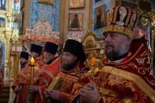 Правящий архиерей совершил Литургию е Казанской соборе 7