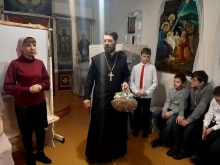 Пасхальный концерт прошёл в воскресной школе Казанского собора 9