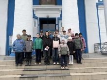 В День праздника Вознесения Господня православные гимназисты помолились за Божественной литургией в Казанском соборе