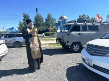 Священник благословил участников автопробега, посвящённого помяти погибших на СВО воинов 4
