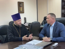 Состоялось знакомство протоиерея Павла Фролова с главой Ачинского муниципального округа