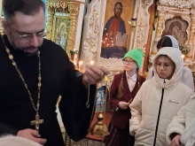 Дорога к истокам: гимназистки 5 – х классов Мариинской гимназии посетили с ознакомительной экскурсией собор Казанской иконы Божией Матери.